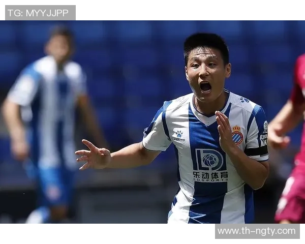 广东体育频道足球周刊深度解析本赛季精彩赛事与球员表现的全面报道 广东体育频道足球周刊深度解析本赛季精彩赛事与球员表现的全面报道